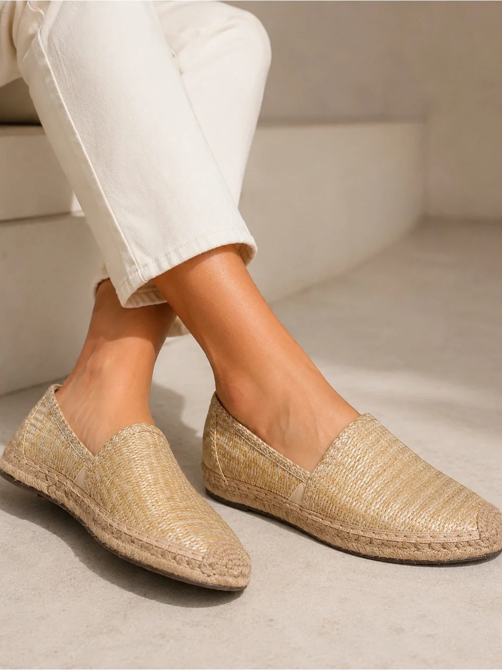 J.McLaughlin Woven Tan Raffia Slip On Espadrille Loafers size 9